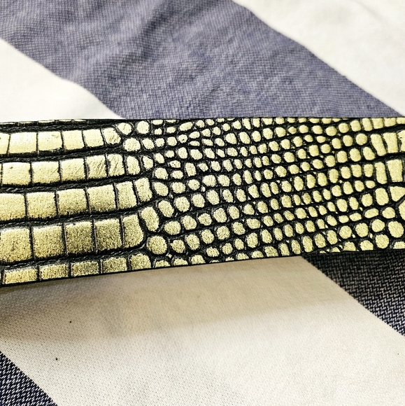 Vintage 80s Gold Snake Embossed Belt Medium - Picture 3 of 7